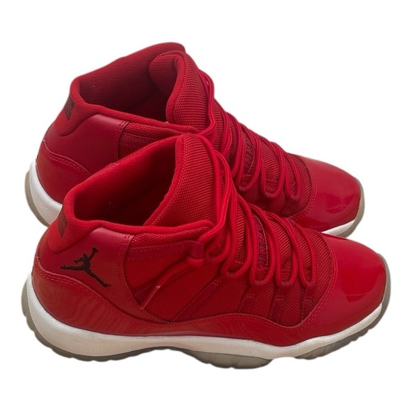 Air Jordan 11 Retro Sneakers - Unisex - Picture 4 of 14